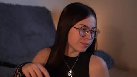 Agness online show from 11-07-25, 01:33