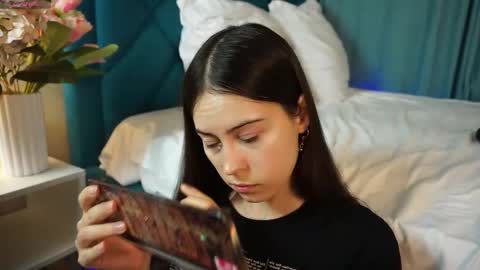 Agness online show from 12-18-25, 02:45