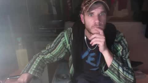 Snapshot of gizmomaster chatting on 10-02-25, 09:22 dutch rave guy c2c dutch online show from 10-02-25, 09:22