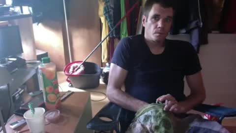 Snapshot of gizmomaster chatting on 07-05-26, 06:53 dutch rave guy c2c dutch online show from 07-05-26, 06:53