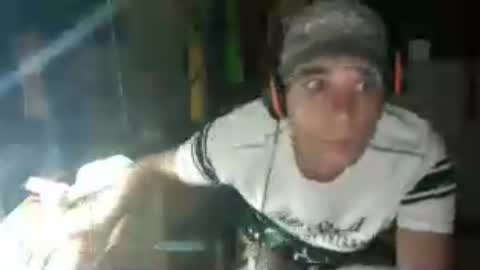 Snapshot of gizmomaster chatting on 07-06-26, 10:12 dutch rave guy c2c dutch online show from 07-06-26, 10:12
