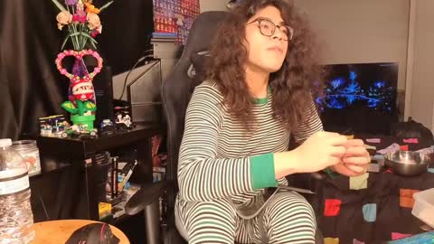 glaceon9 online show from 02-07-25, 12:39