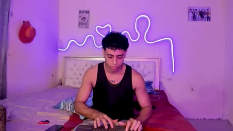 Snapshot of glader_guy chatting on 09-25-25, 10:02 only for you bby online show from 09-25-25, 10:02