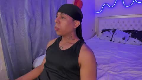 Snapshot of glader_guy chatting on 10-01-25, 09:21 only for you bby online show from 10-01-25, 09:21