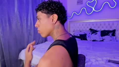 Snapshot of glader_guy chatting on 10-03-25, 08:50 only for you bby online show from 10-03-25, 08:50