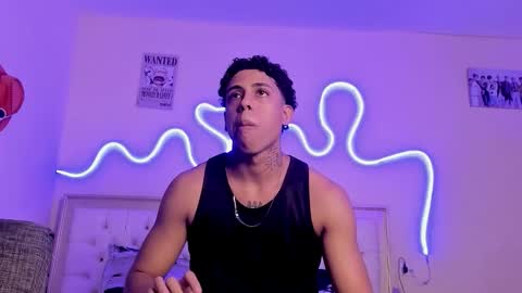 Snapshot of glader_guy chatting on 10-26-25, 09:31 only for you bby online show from 10-26-25, 09:31