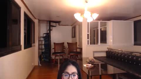 Snapshot of gleiahong chatting on 10-19-25, 04:51 gleiahong online show from 10-19-25, 04:51