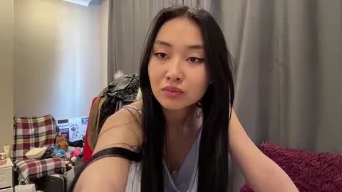 Mia online show from 04-02-26, 09:40