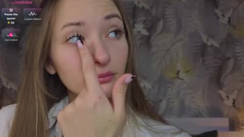 Kaley online show from 10-15-25, 04:34