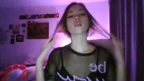 glitter_doll online show from 01-28-25, 05:56
