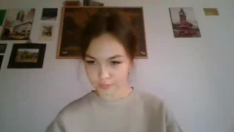 glitter_doll online show from 02-07-25, 11:56
