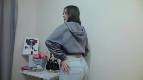 Snapshot of gloria_walker chatting on 02-06-26, 04:10 Gloria online show from 02-06-26, 04:10