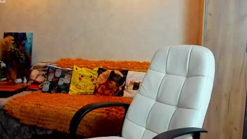 Gloria Wood online show from 05-15-26, 08:16