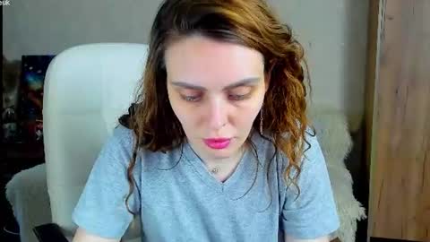 Snapshot of gloria_wood chatting on 06-26-26, 03:49 Gloria Wood online show from 06-26-26, 03:49