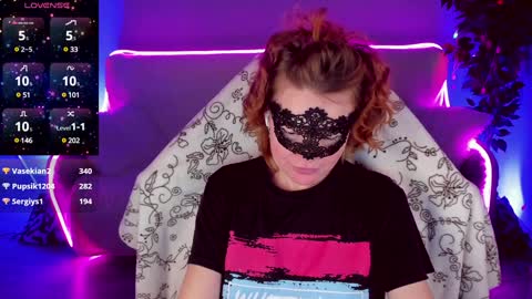 Snapshot of gloriagrays chatting on 01-21-25, 04:21 gloriagrays online show from 01-21-25, 04:21