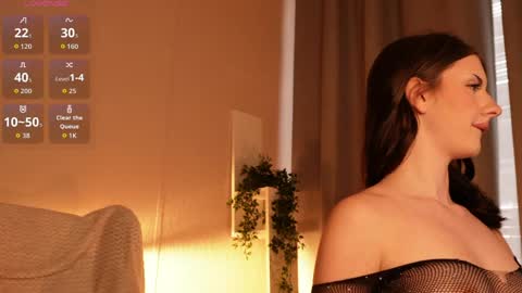 Gloria online show from 04-14-26, 05:24