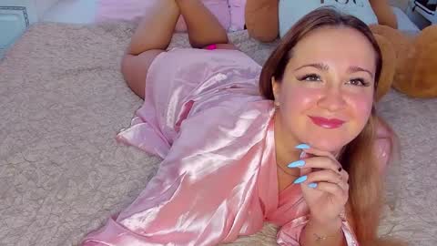 Snapshot of gloriamistress chatting on 09-18-25, 09:11 gloriamistress online show from 09-18-25, 09:11