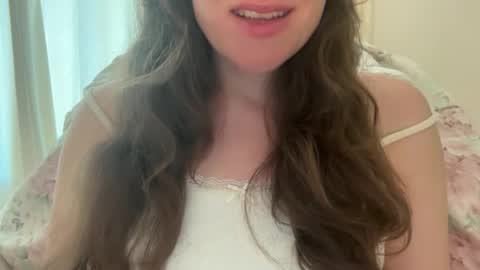 Snapshot of gloriapearl chatting on 05-24-26, 01:16 Gloria Pearl online show from 05-24-26, 01:16
