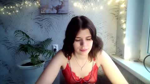 Snapshot of glossy_girl_1 chatting on 11-14-25, 10:03 Roxy online show from 11-14-25, 10:03
