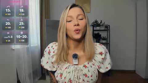 Snapshot of glossybabe_ chatting on 09-15-25, 07:08 Cherry online show from 09-15-25, 07:08