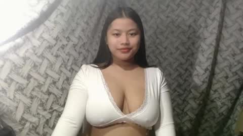 Snapshot of glossyrina chatting on 07-23-26, 10:24 Rina3 online show from 07-23-26, 10:24