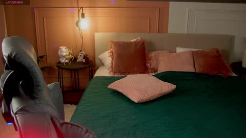 Margo online show from 04-04-26, 01:15