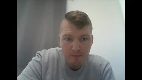 Snapshot of gmonay1331 chatting on 09-15-25, 07:03 gmonay1331 online show from 09-15-25, 07:03