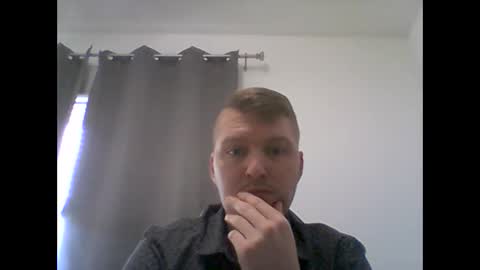 Snapshot of gmonay1331 chatting on 12-20-25, 10:17 gmonay1331 online show from 12-20-25, 10:17