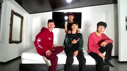 THOMAS AND DAMIAND online show from 09-27-25, 05:51