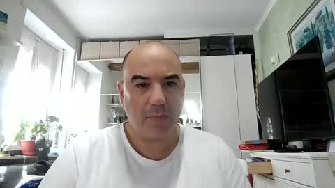 Snapshot of gnoffo77 chatting on 06-08-26, 08:15 Matte online show from 06-08-26, 08:15