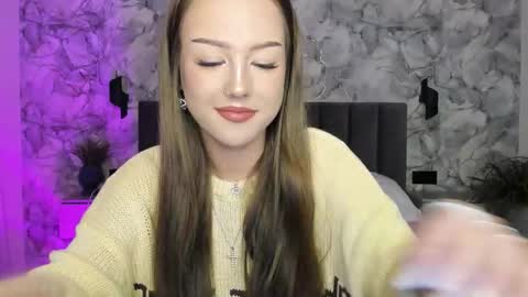 Lina online show from 10-30-25, 08:38