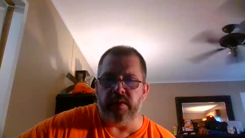 IDKIDCIDGAF online show from 10-01-25, 03:29