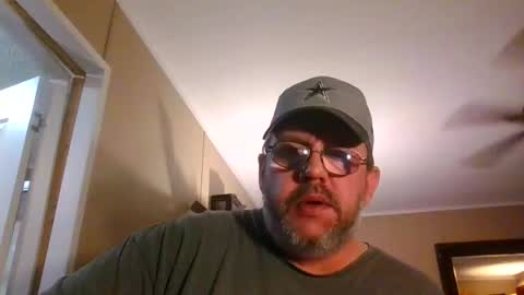 IDKIDCIDGAF online show from 11-18-25, 01:11