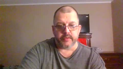 Snapshot of gobey33 chatting on 04-19-26, 11:51 IDKIDCIDGAF online show from 04-19-26, 11:51