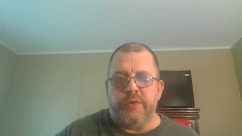 Snapshot of gobey33 chatting on 04-24-26, 03:14 IDKIDCIDGAF online show from 04-24-26, 03:14