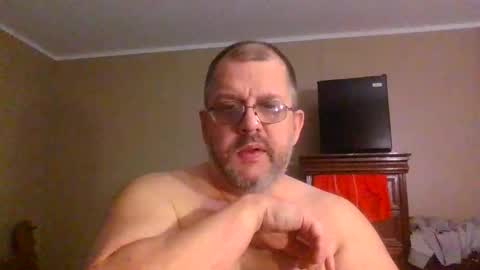 Snapshot of gobey33 chatting on 04-28-26, 11:10 IDKIDCIDGAF online show from 04-28-26, 11:10