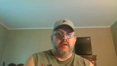 Snapshot of gobey33 chatting on 06-28-26, 05:41 IDKIDCIDGAF online show from 06-28-26, 05:41