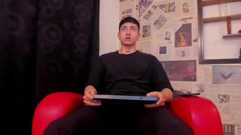 Snapshot of god_of_olympus1 chatting on 10-12-25, 10:25 steven online show from 10-12-25, 10:25