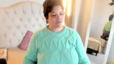 Snapshot of goddess_arethaozz chatting on 02-25-26, 09:13 Aretha online show from 02-25-26, 09:13