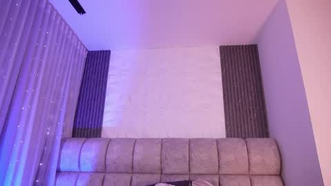 goddess_eli77 online show from 04-01-26, 03:07