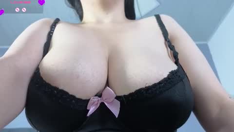 Snapshot of goddess_kianna chatting on 06-30-26, 11:17 Goddess Kianna online show from 06-30-26, 11:17