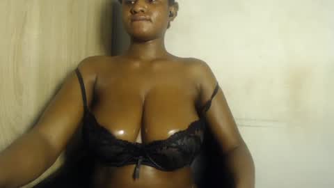 Snapshot of goddess_mellissa chatting on 07-05-26, 12:39 mellissa online show from 07-05-26, 12:39