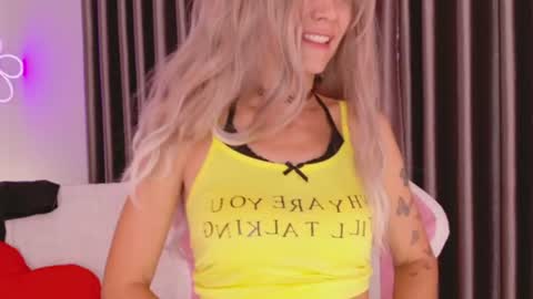Snapshot of goddess_stars chatting on 07-09-26, 10:08 Katarina online show from 07-09-26, 10:08