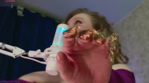 Snapshot of goddess_verdgyvi chatting on 03-06-26, 09:06 Verdgy online show from 03-06-26, 09:06