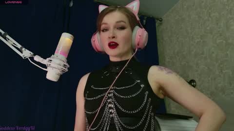 Snapshot of goddess_verdgyvi chatting on 04-04-26, 09:51 Verdgy online show from 04-04-26, 09:51