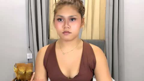 Snapshot of goddessbeyonce chatting on 06-02-26, 04:53 goddessbeyonce online show from 06-02-26, 04:53