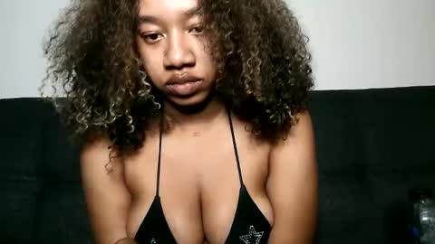 Goddess Daisy Sky online show from 01-12-25, 03:49