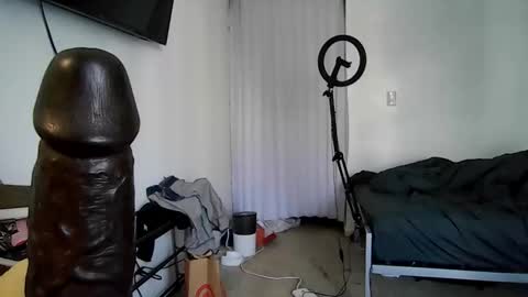 Snapshot of goddessdaisysky chatting on 05-12-26, 05:10 Goddess Daisy Sky online show from 05-12-26, 05:10