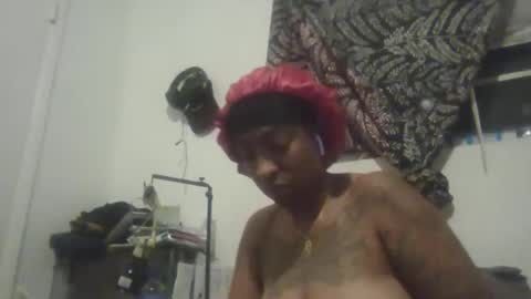 Snapshot of goddessdopamine chatting on 02-10-25, 06:53 Goddess Dopamine online show from 02-10-25, 06:53