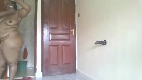 Snapshot of goddessebon chatting on 01-11-25, 07:28 shasha big online show from 01-11-25, 07:28